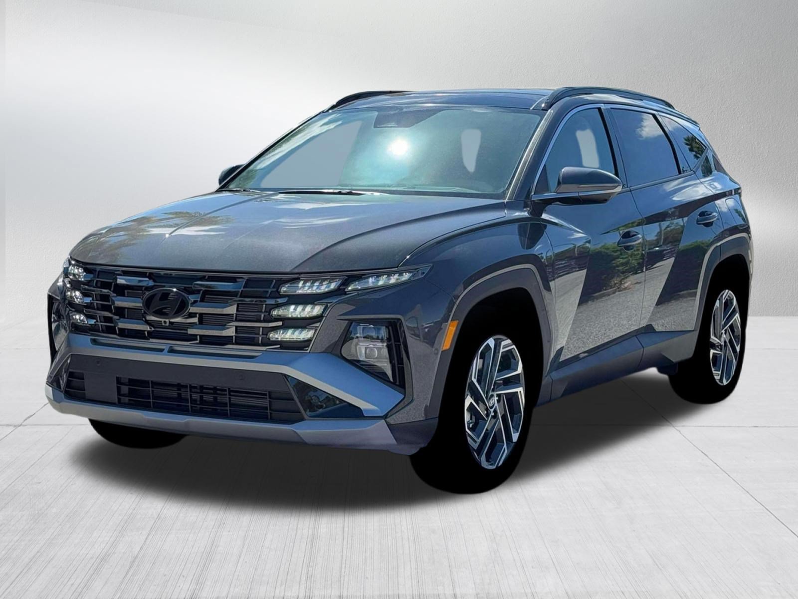 New 2026 Hyundai Tucson Limited AWD/4WD image 1