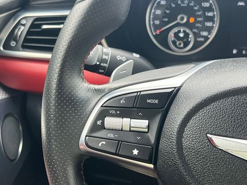 Used 2023 Genesis G70 2.0T w/ Sport Prestige Package RWD image 29