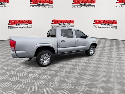 Certified 2022 Toyota Tacoma SR image 9