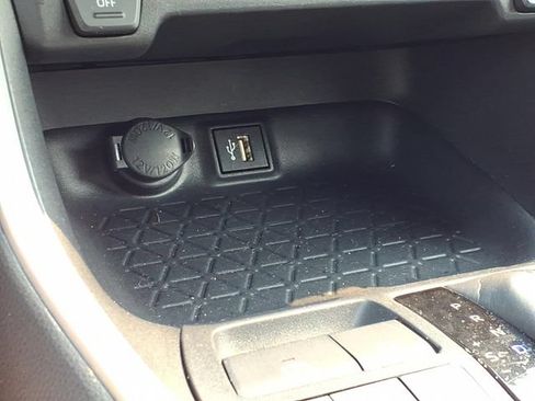 Certified 2025 Toyota RAV4 XLE AWD/4WD image 27