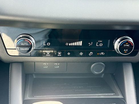 New 2026 Mitsubishi Outlander ES FWD image 16