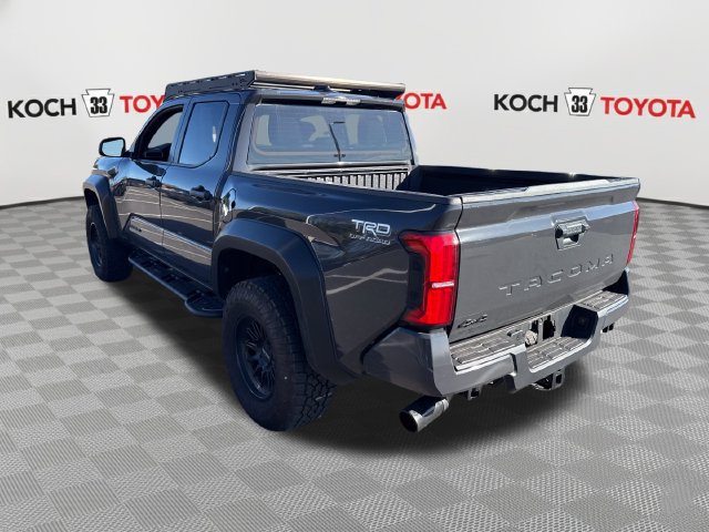 Used 2025 Toyota Tacoma TRD Off-Road AWD/4WD image 6