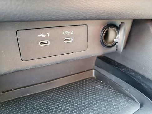 Used 2024 Nissan Rogue SV w/ SV Premium Package AWD/4WD image 33