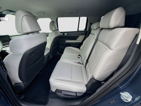New 2027 Hyundai Santa Fe SEL FWD image 17
