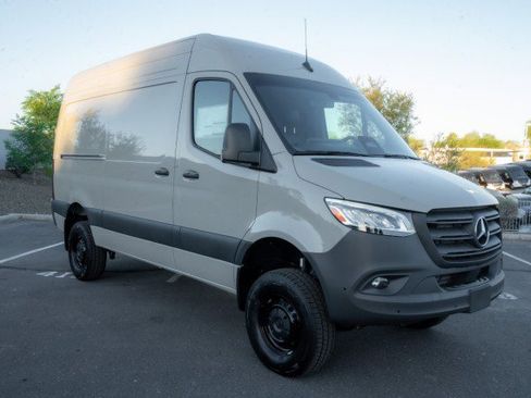 New 2025 Mercedes-Benz Sprinter 2500 image 3