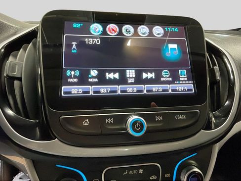 Used 2018 Chevrolet Volt LT w/ Comfort Package image 13