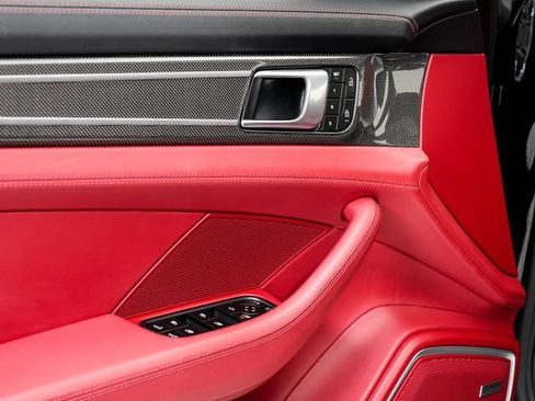Certified 2023 Porsche Panamera 4 Platinum Edition AWD/4WD image 8