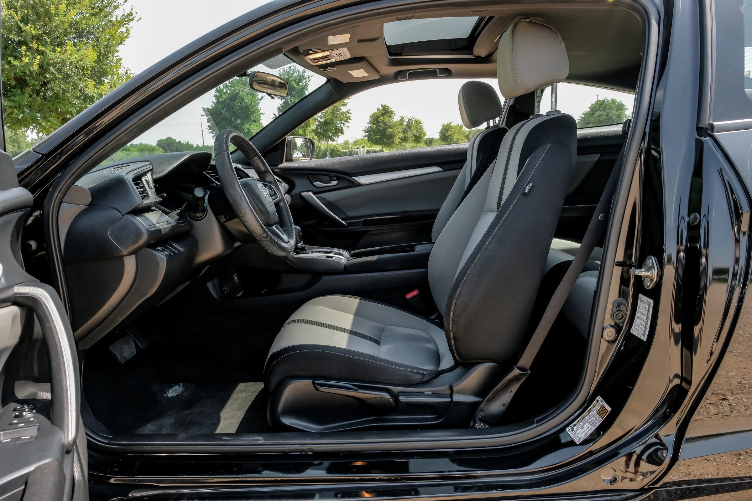 Used 2017 Honda Civic LX-P image 4