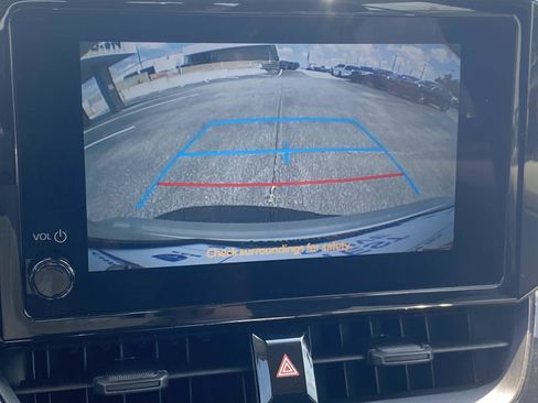 Used 2025 Toyota Corolla LE FWD image 31