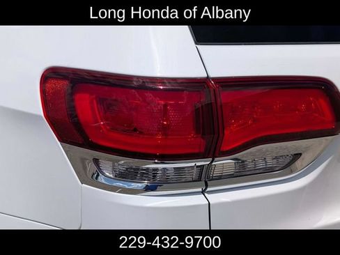 Used 2022 Jeep Grand Cherokee Limited w/ Trailer Tow Group IV AWD/4WD image 9