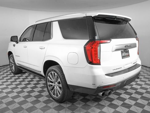 Used 2021 GMC Yukon Denali w/ Denali Premium Package image 7