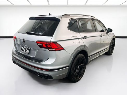 Used 2023 Volkswagen Tiguan SE R-Line FWD image 4
