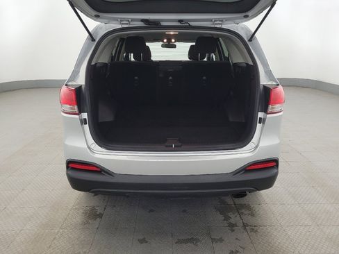 Used 2016 Kia Sorento LX image 29
