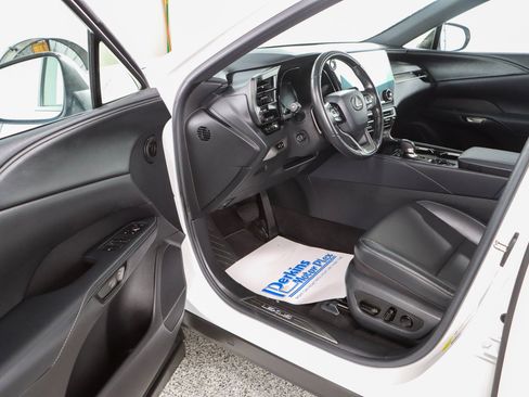 Used 2023 Lexus RX 350 Premium w/ Accessory Package (K3) FWD image 3