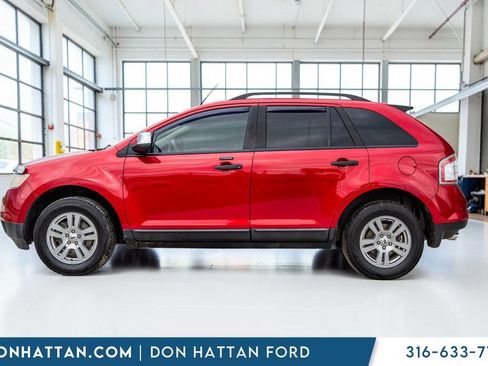 Used 2010 Ford Edge SE FWD image 2