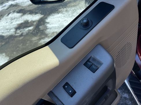 Used 2016 Ford F350 XLT w/ Snow Plow Prep Package image 17