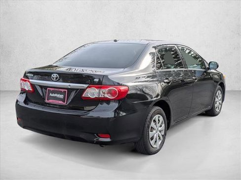 Used 2011 Toyota Corolla LE image 5