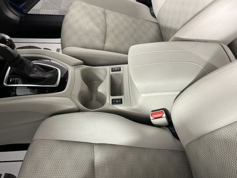Used 2022 Nissan Rogue Sport SV FWD image 25