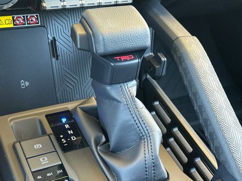 New 2026 Toyota 4Runner TRD Off-Road Premium AWD/4WD image 24