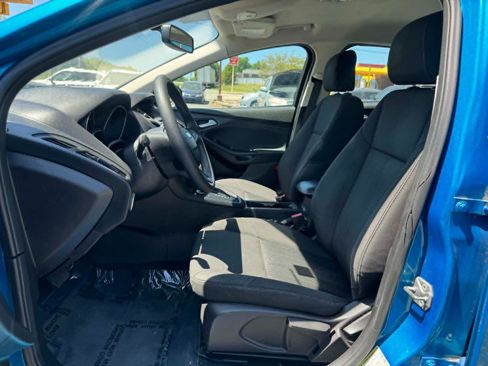 Used 2016 Ford Focus SE FWD image 10