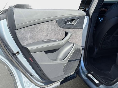 Used 2026 Audi RS Q8 performance image 27