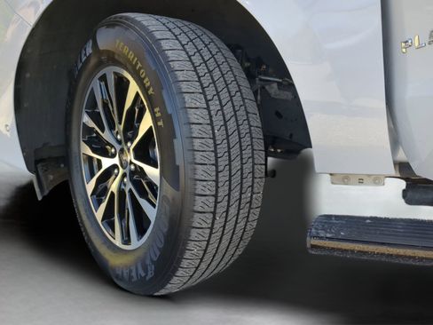 Certified 2025 Ford Expedition Platinum image 67