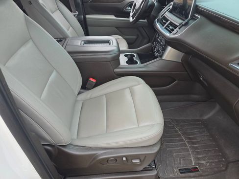 Used 2022 Chevrolet Tahoe Z71 w/ Luxury Package image 31