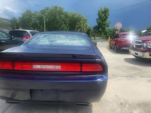 Used 2013 Dodge Challenger R/T RWD image 34