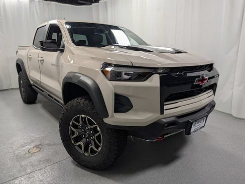 New 2026 Chevrolet Colorado ZR2 w/ Technology Package AWD/4WD image 2