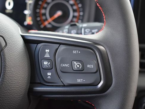 Used 2024 Jeep Wrangler Unlimited Rubicon w/ XTREMEE 35" Tire Package image 21