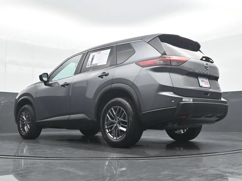 Used 2024 Nissan Rogue S AWD/4WD image 28