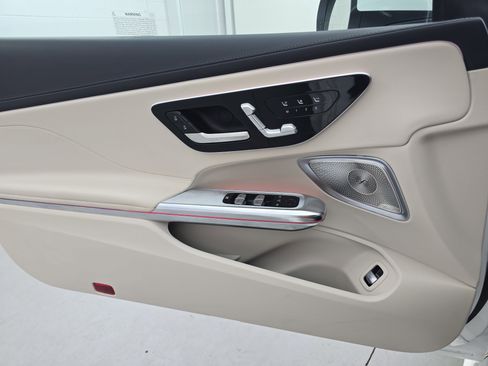 Certified 2024 Mercedes-Benz CLE 450 4MATIC Cabriolet image 26