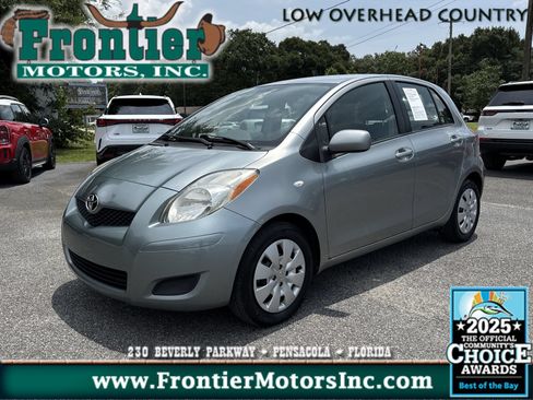 Used 2009 Toyota Yaris 4-Door Hatchback FWD image 1