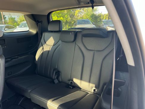 Used 2022 Hyundai Palisade SEL w/ Premium Package FWD image 21