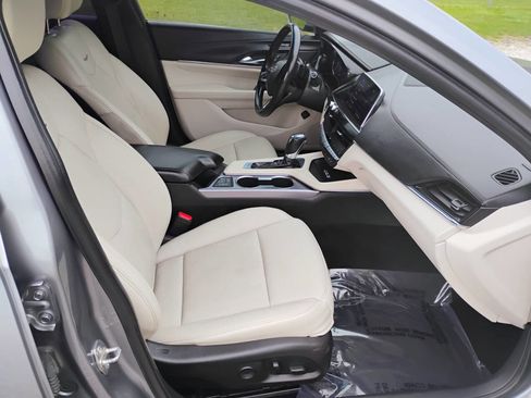 Used 2022 Cadillac CT4 Premium Luxury w/ Climate Package RWD image 9
