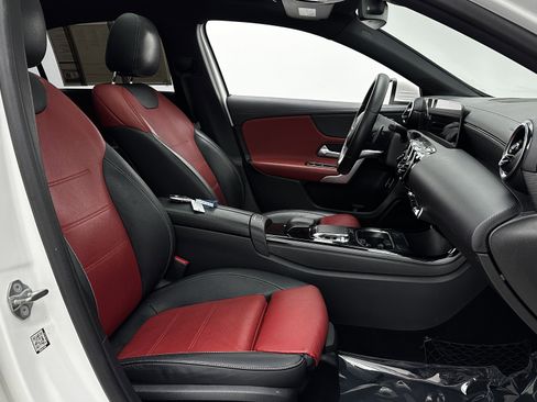 Used 2019 Mercedes-Benz A 220 image 36