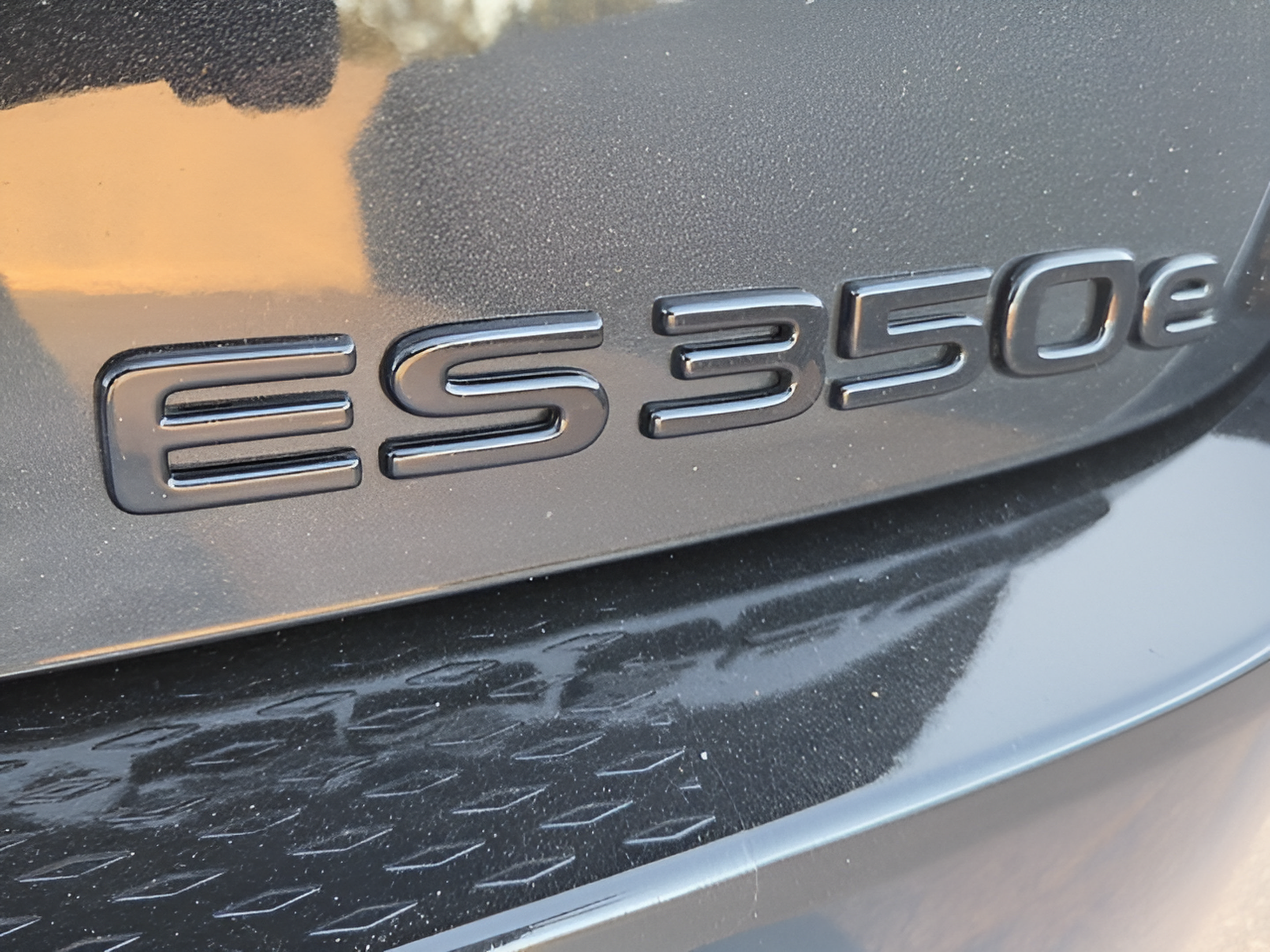 Used 2026 Lexus ES 350e w/ Accessory Package (Z2) FWD image 34