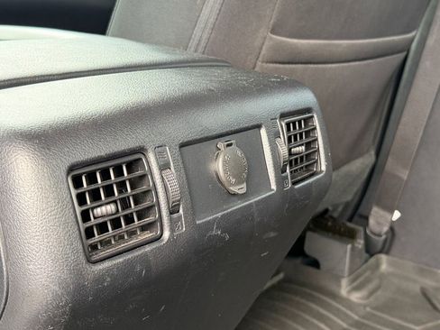 Used 2020 Toyota Tundra SR5 w/ TRD Off-Road Package AWD/4WD image 33