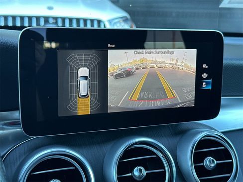 Certified 2022 Mercedes-Benz GLC 300 image 22