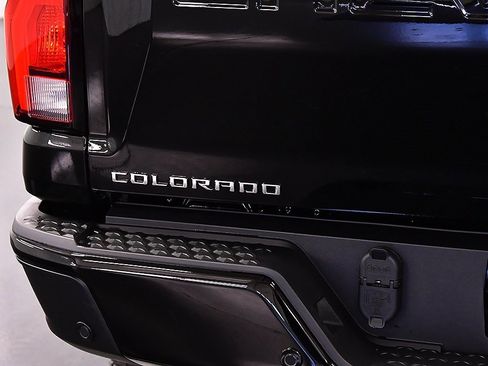 New 2026 Chevrolet Colorado ZR2 image 12