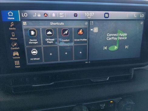 Used 2025 Jeep Wrangler Willys image 17