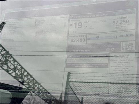 Certified 2024 Land Rover Discovery Dynamic SE image 18