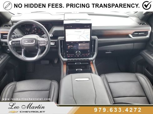 Used 2025 GMC Yukon Denali AWD/4WD image 2