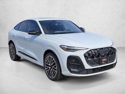 New 2026 Audi SQ5 Prestige AWD/4WD image 3