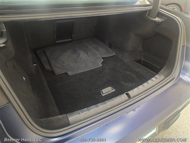 Used 2024 BMW i7 xDrive60 w/ M Sport Package RWD image 17