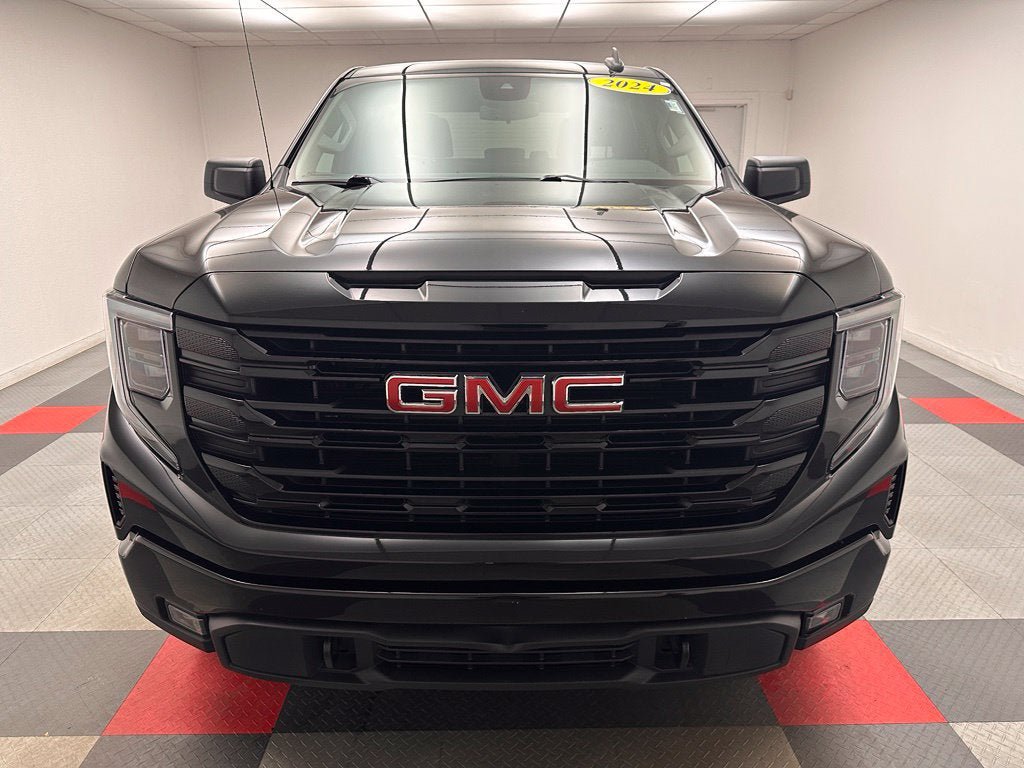 Used 2024 GMC Sierra 1500 Elevation AWD/4WD image 2