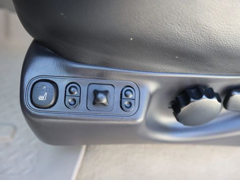 Used 2005 Ford Excursion Eddie Bauer image 30