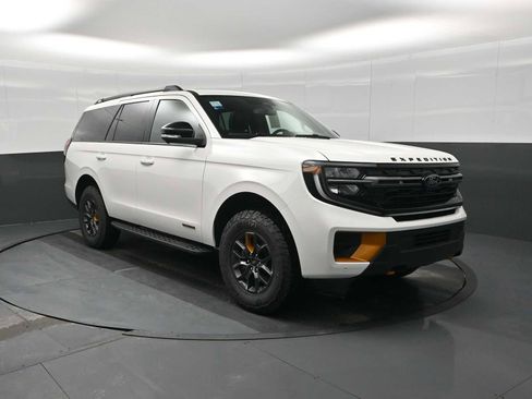 New 2026 Ford Expedition Tremor image 2