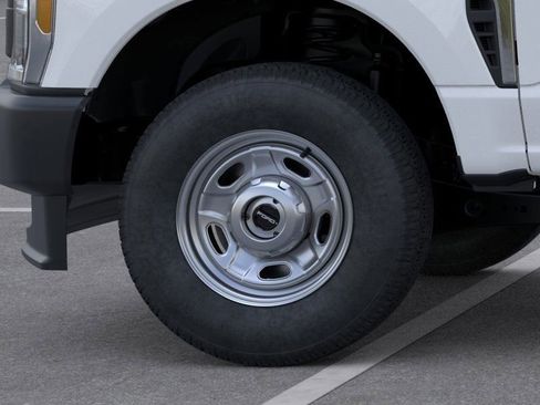 New 2026 Ford F250 XL w/ FX4 Off-Road Package image 19