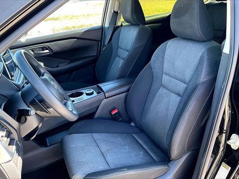 Used 2024 Nissan Rogue SV image 23